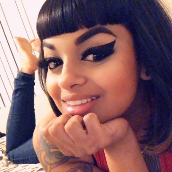 Meet your Posher, Kimberly - Picture 4 of 7